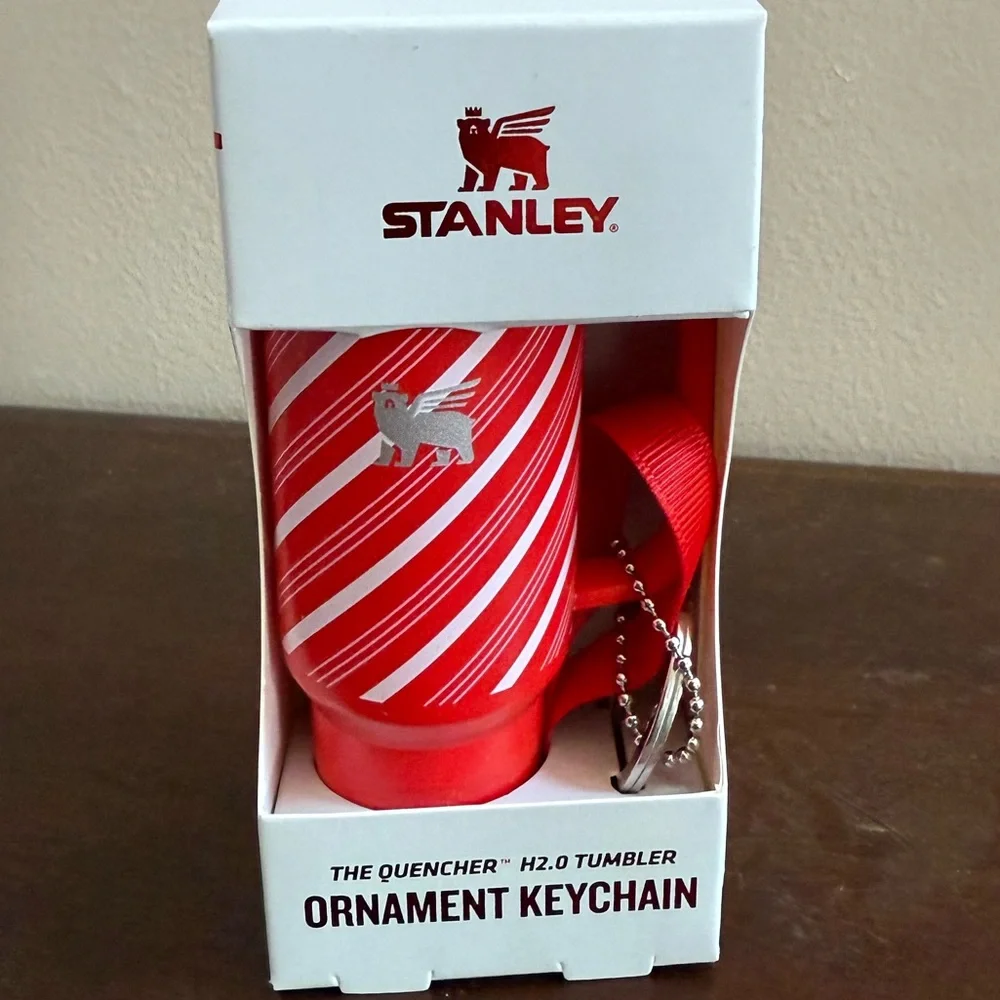 Stanley The Quencher H2O Tumbler Ornament Keychain Candy Cane Twist 2025 Striped